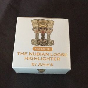 The Nubian loose highlighter